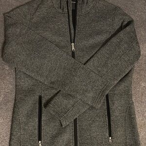Spyder Woman’s endure  Charcoal Zip-Up Sweater